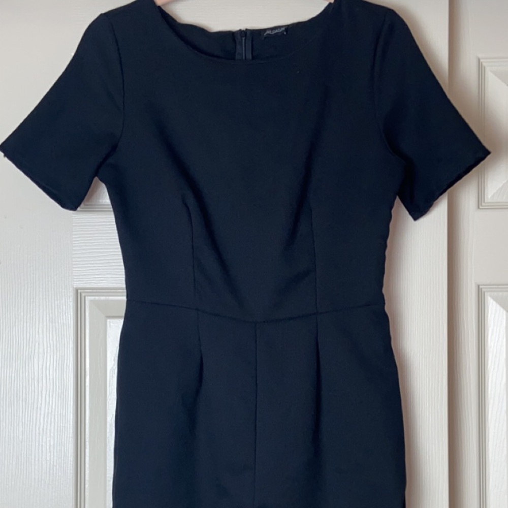BLACK HIGH NECK ROMPER JUMPSUIT SIZE MEDIUM